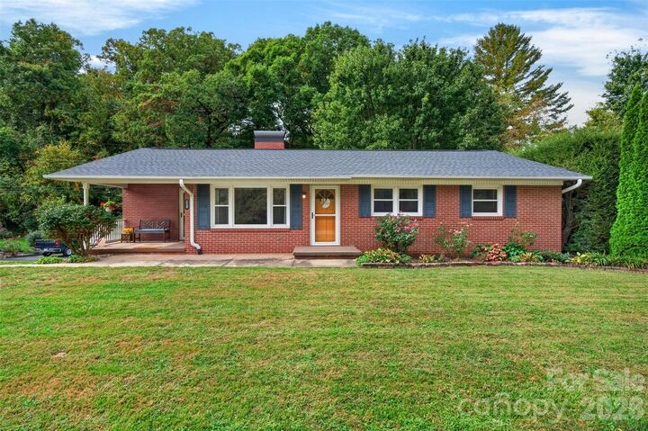 Property Photo:  230 Rhoda Street  NC 28716 