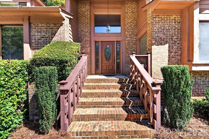Property Photo: 6133 Rhone Drive NC 28226