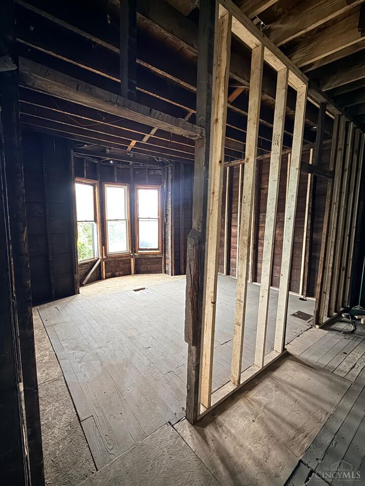 Property Photo:  2326 Gladstone Avenue  OH 45202 