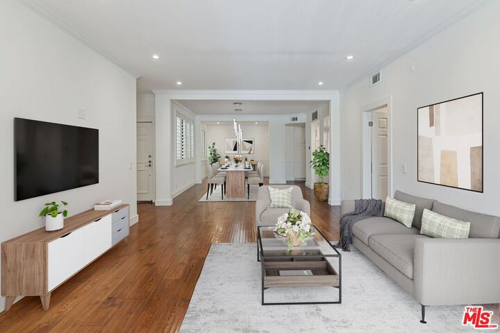 Property Photo:  2031 S Bentley Ave, Unit 107  CA 90025 