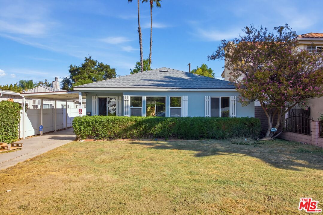 Property Photo:  14707 Addison St  CA 91403 