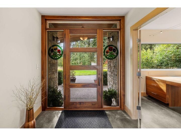 Property Photo:  230 208th Street 1  BC V2Z 1T7 