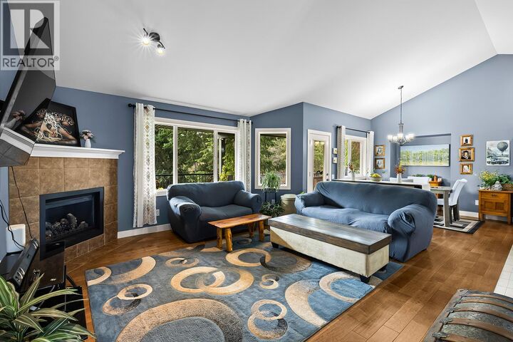 Property Photo:  2095 Bernau Court  BC V4V 2M7 
