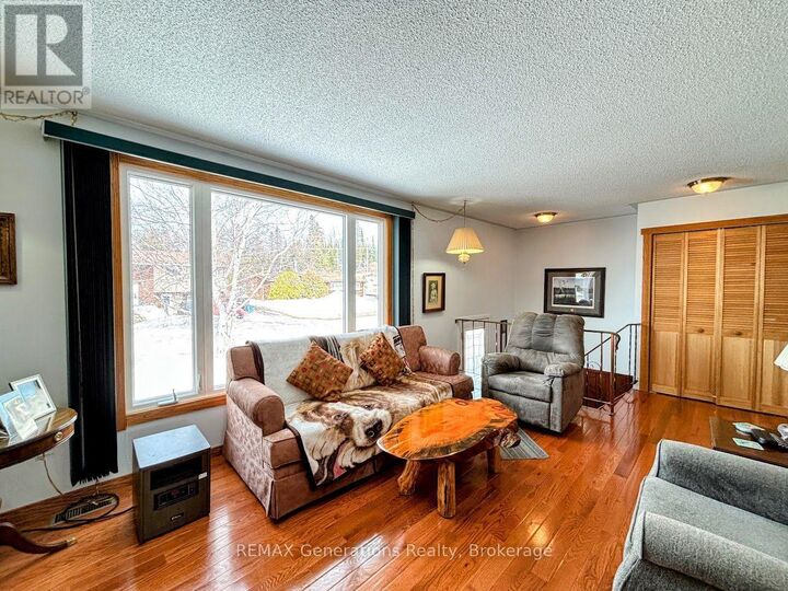 Property Photo:  14 Lloyd Irwin Street  ON P0T 2E0 