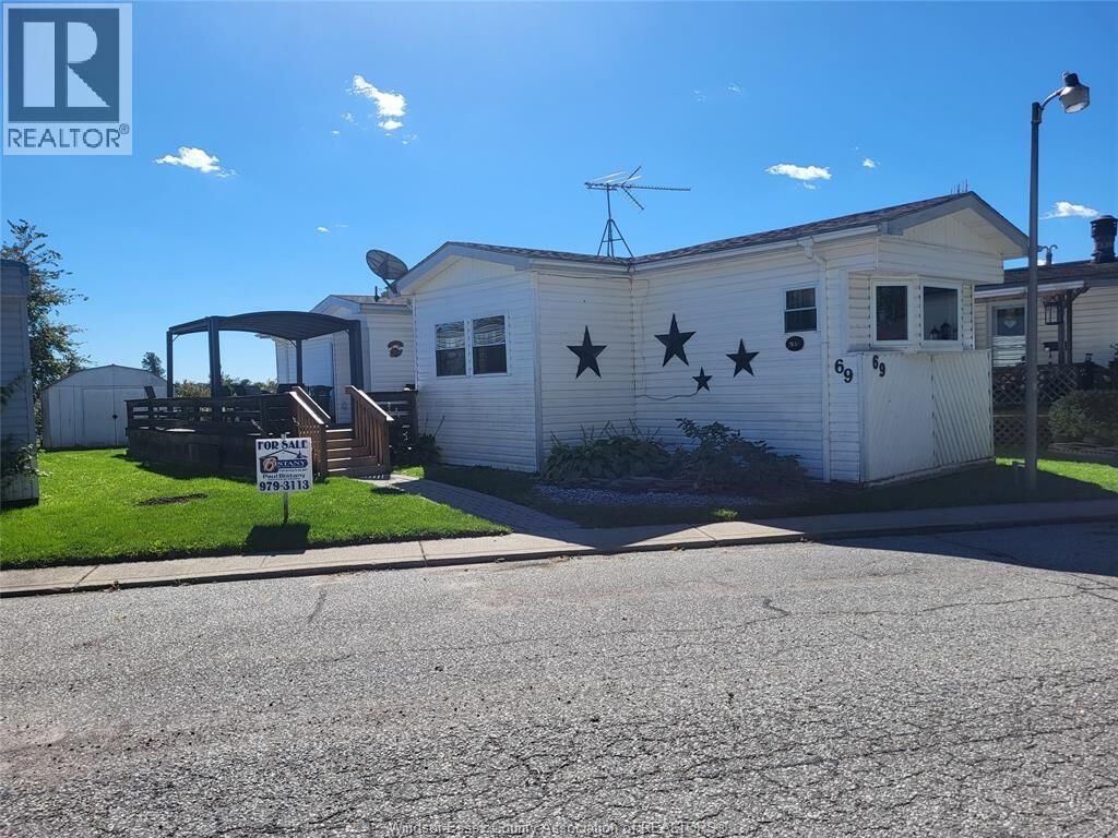 Property Photo:  69 Wilder South - Mobile Home Only  ON N8N 2T2 
