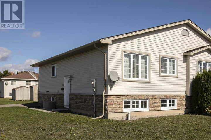 Property Photo:  28 Assunta Dr  ON P6C 6H3 