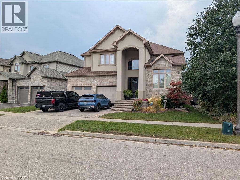 Property Photo:  57 Eaglecrest Street  ON N2K 0B3 