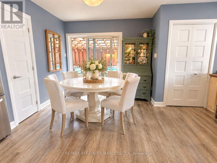 Property Photo:  276 Bellwood Drive  ON K6H 0H1 