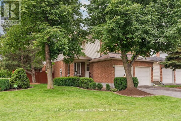Property Photo:  62 Wittingham Drive  ON K2G 6H5 