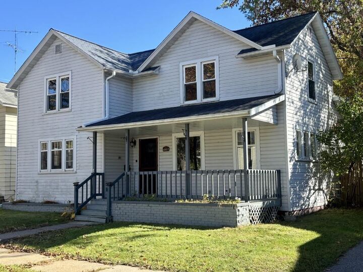 Property Photo:  603 W 2nd Street  WI 54452 