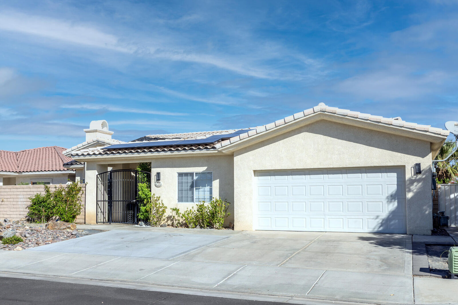 Property Photo: 74110 Academy Lane E CA 92211