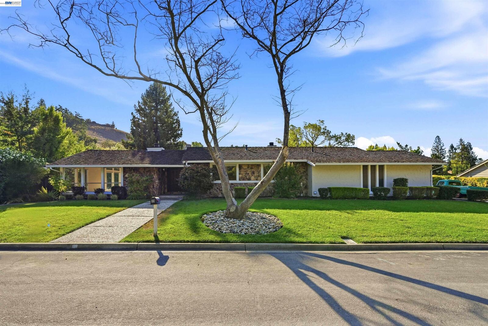Property Photo: 11 Ray Court CA 94507
