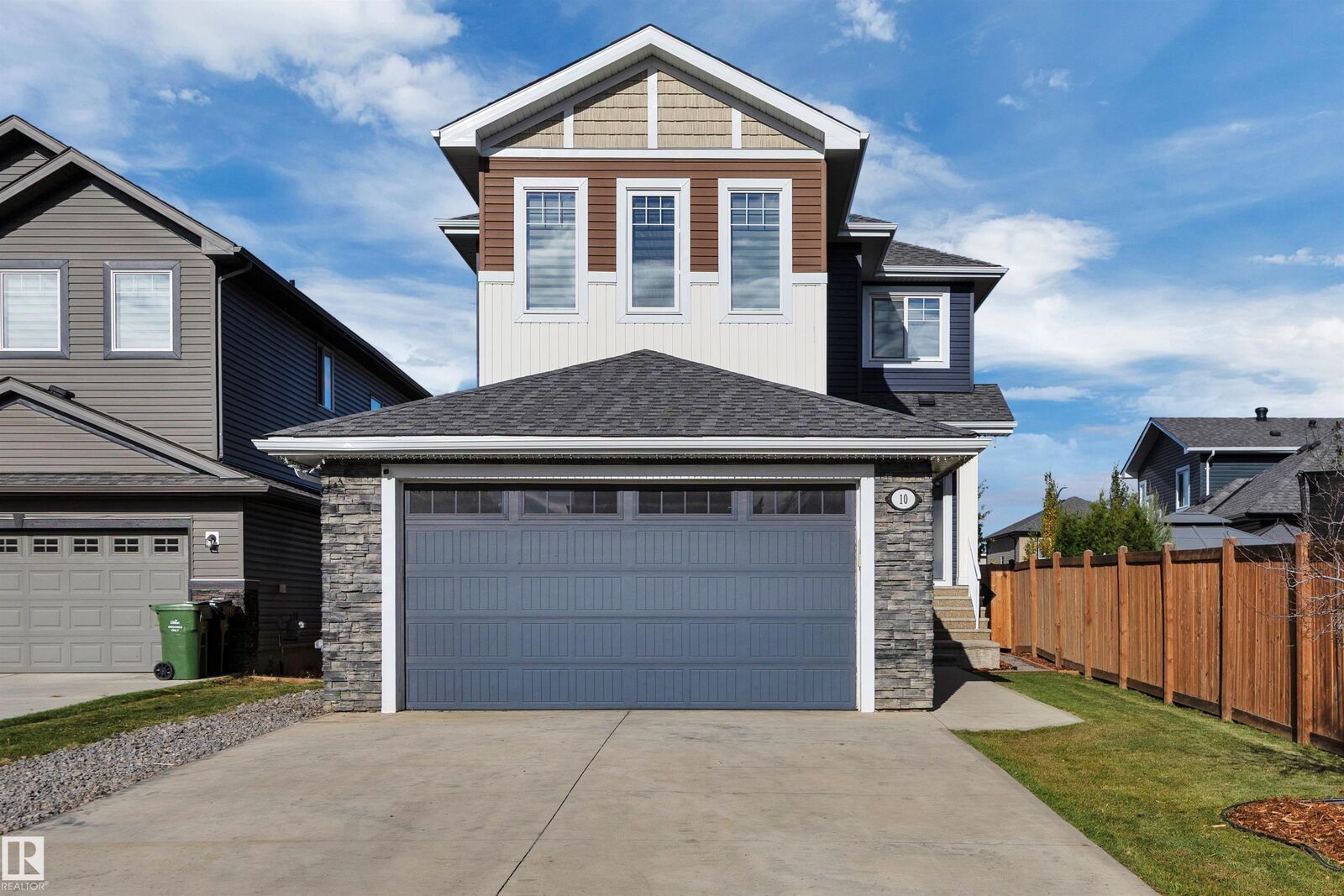 Property Photo:  10 Moberg Close  AB T9E 1E5 