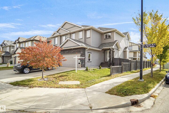 Property Photo:  3863 170 Avenue NW  AB T5Y 3S2 