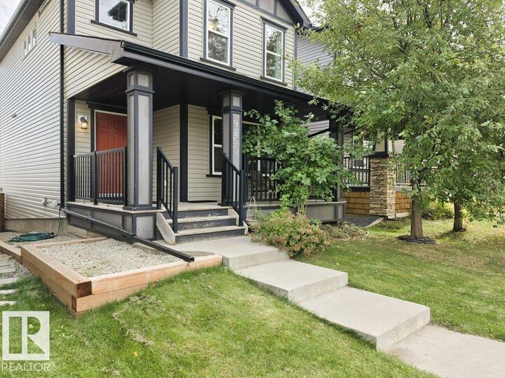 Property Photo:  9755 221 Street NW  AB T5T 4M1 