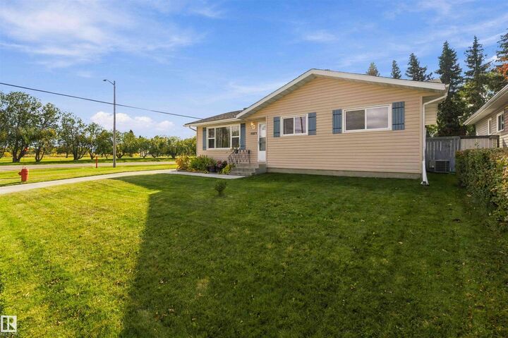 Property Photo: 5803 52 Avenue AB T0A 2W0