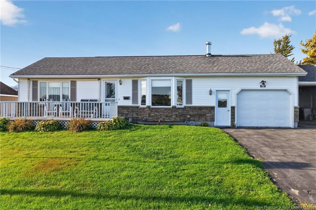 Property Photo:  60 Leonard Street  NB E4S 1W4 