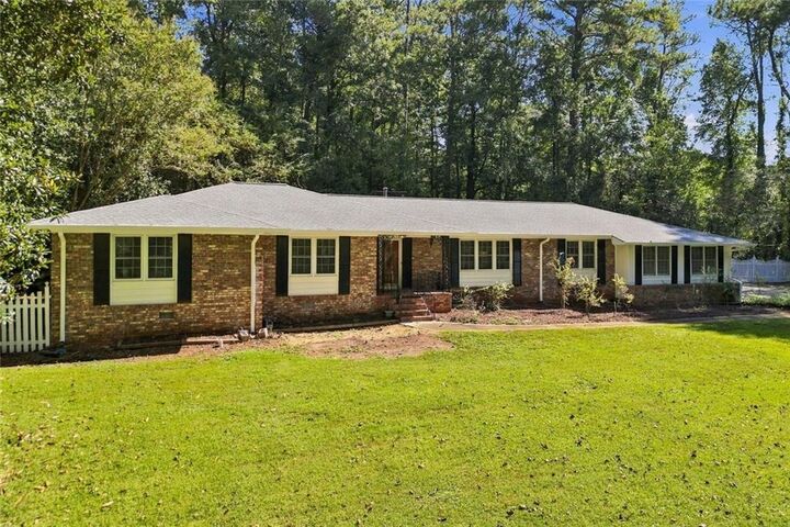 Property Photo: 2207 Rosser Place GA 30087