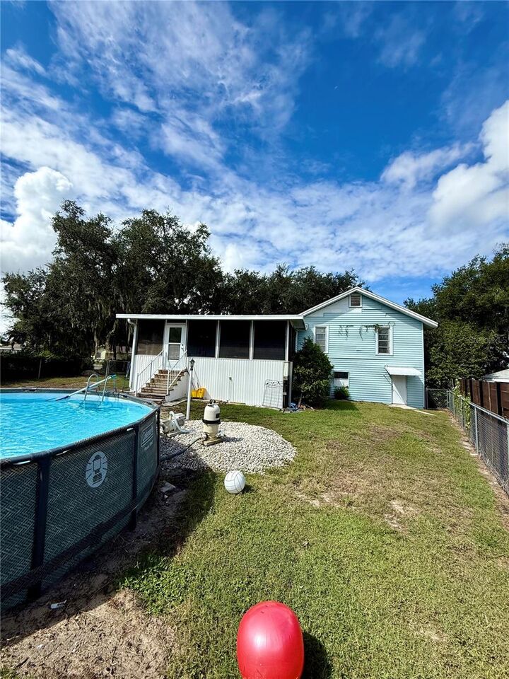 Property Photo:  104 13th Street SE  FL 33880 