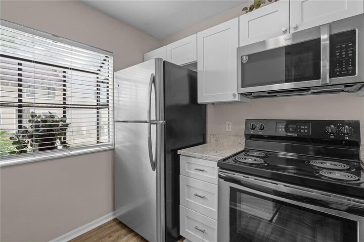 Property Photo: 6296 SW 8th Place FL 32607