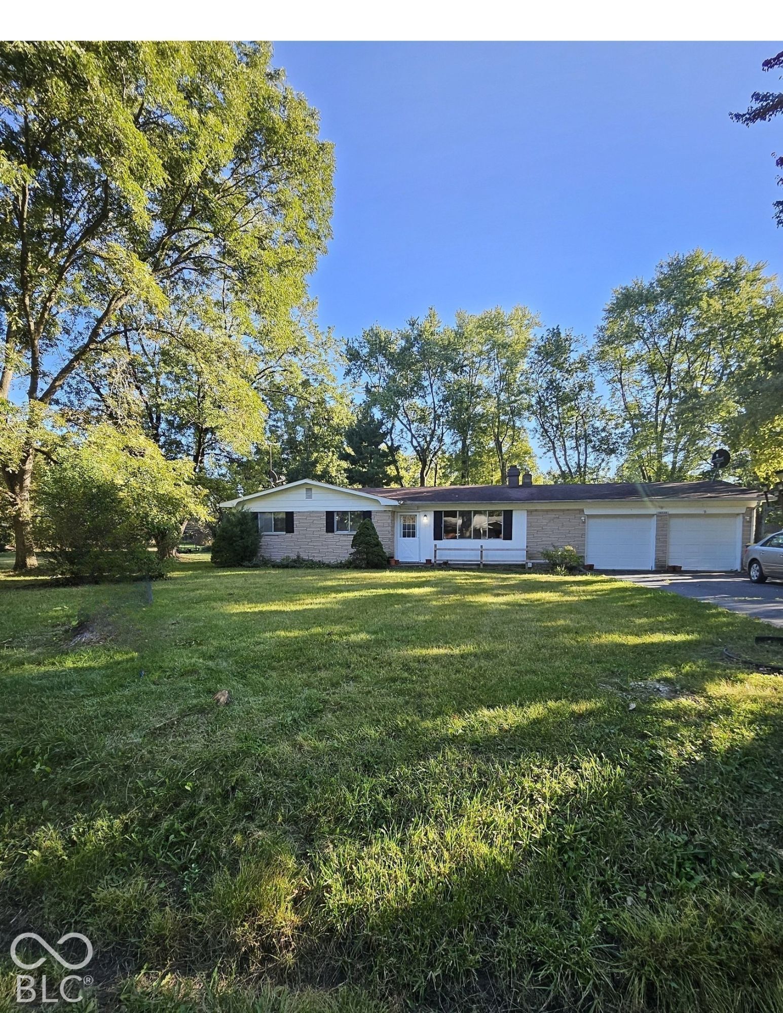 Property Photo: 10739 E 98th Street IN 46037