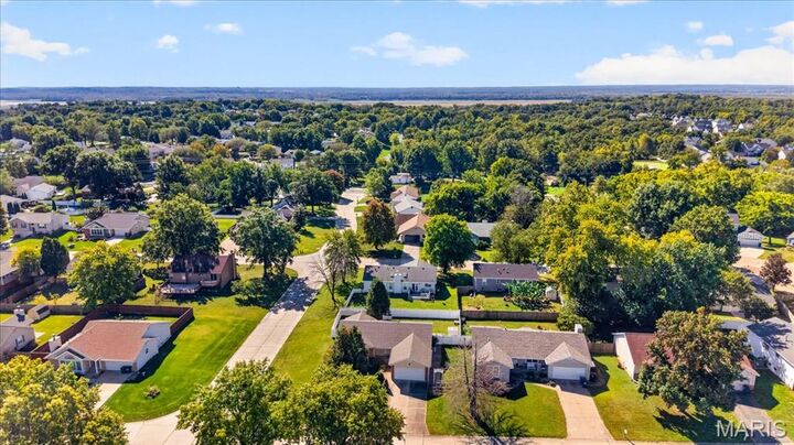 Property Photo:  935 W Weybridge Court  MO 63304 