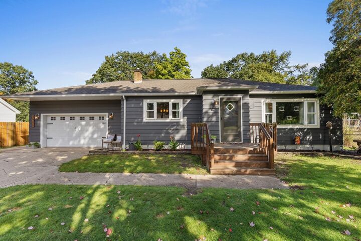 Property Photo: 15691 Pruin Street MI 49456