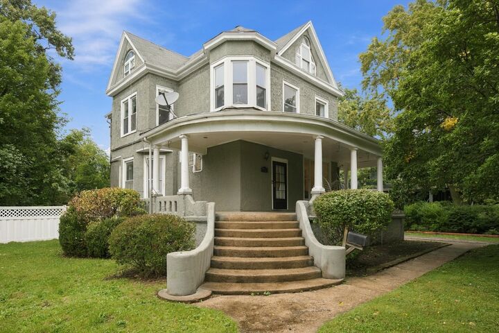 Property Photo: 10980 S Prospect Avenue IL 60643