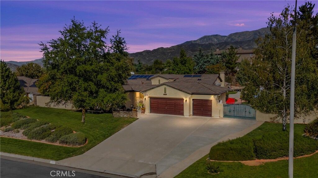 Property Photo:  13920 Meadow View Lane  CA 92399 