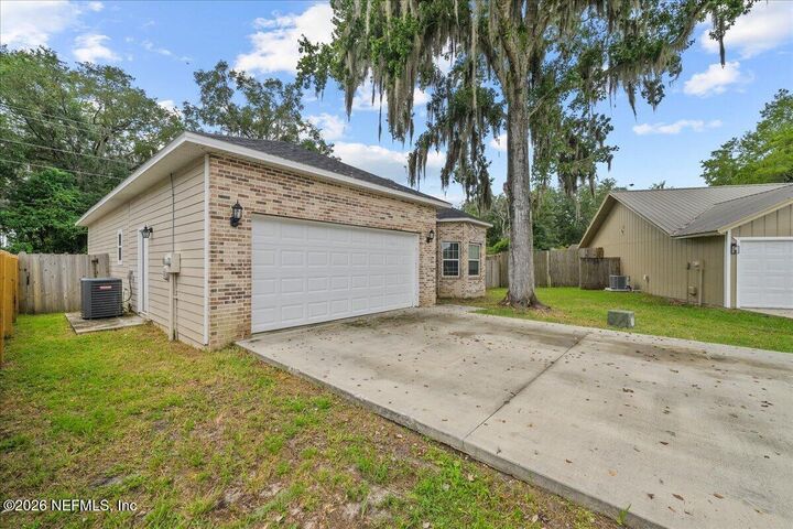 Property Photo:  6107 W 1st Manor  FL 32177 