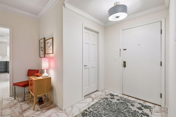 Property Photo:  1830 Eagle Ridge Drive 1004  MN 55118 