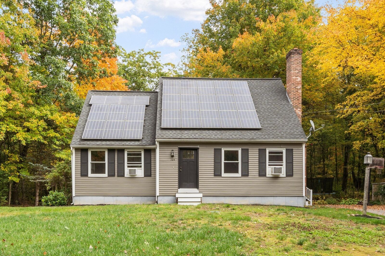 Property Photo: 104 Sawyer St MA 01440