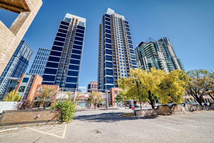 Property Photo:  1320 1 Street SE 401  AB T2G 0G8 