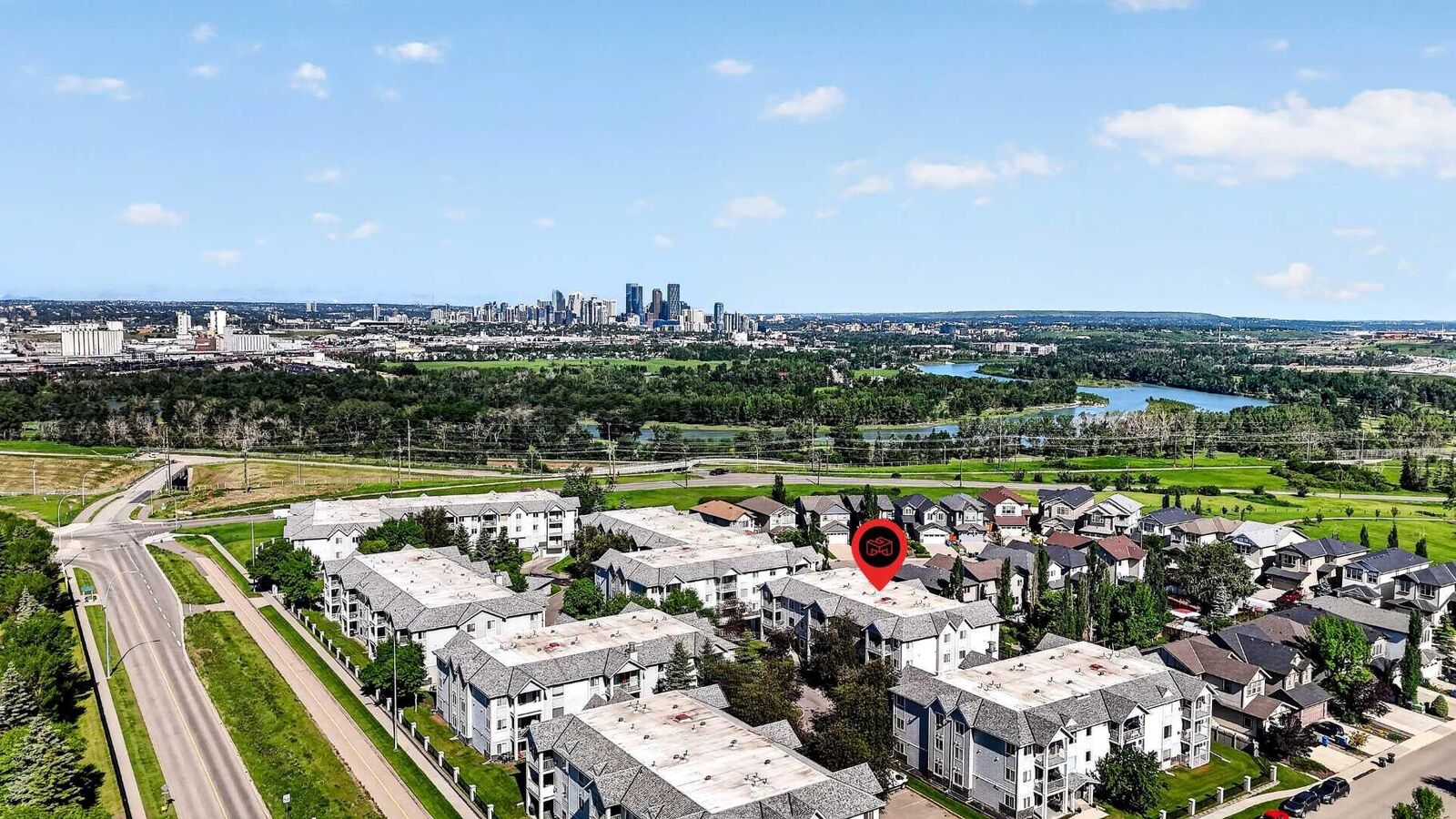 Property Photo:  5105 Valleyview Park SE 105  AB T2B 3R6 