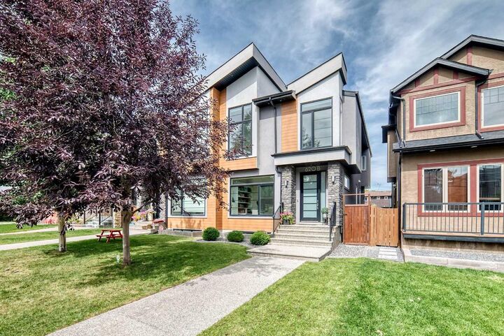 Property Photo:  620B 23 Avenue NE  AB T2E 1W4 