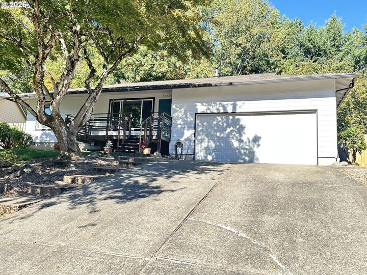 Property Photo:  10085 SW Serena Way  OR 97224 
