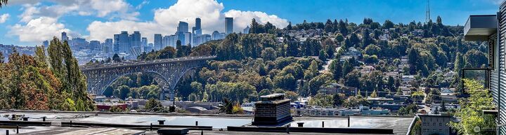 Property Photo: 3951 Evanston Avenue N WA 98103