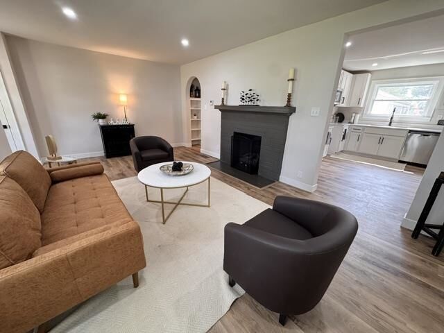 Property Photo:  1101 Sylvan Nook Dr  IN 47374 