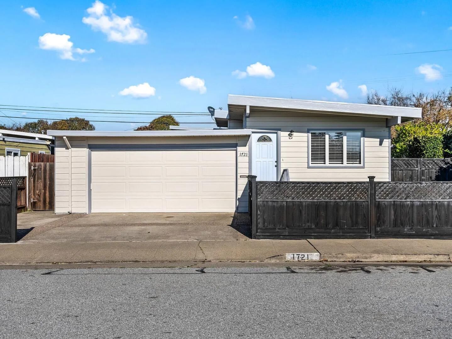 Property Photo:  1721 Hamlet Street  CA 94403 