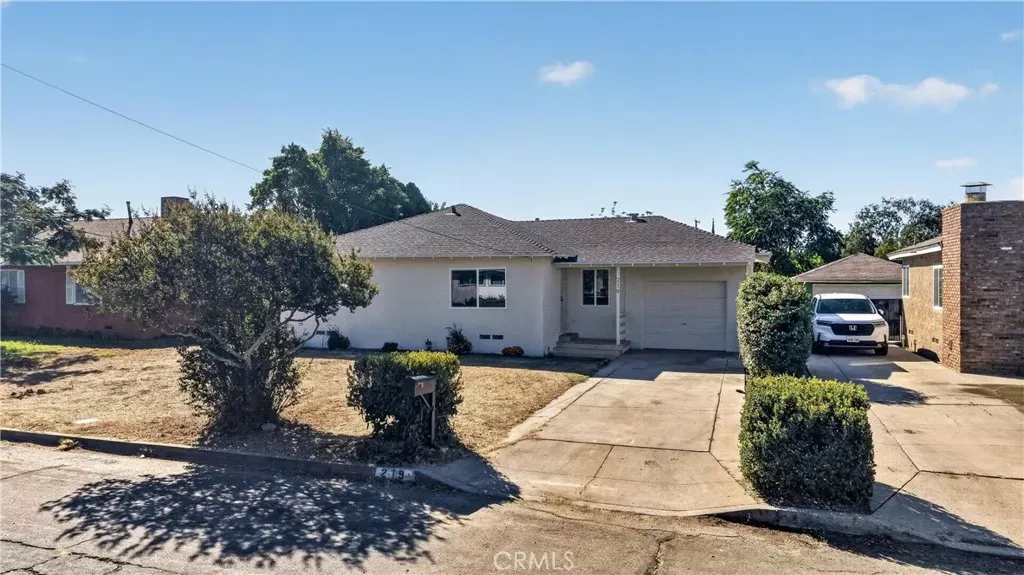 Property Photo:  219 W Victoria  CA 92376 