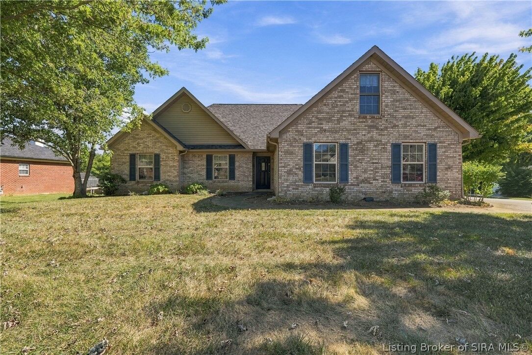 Property Photo:  2216 Shadowbrook Lane  IN 47130 
