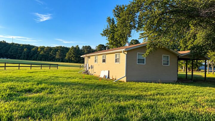 Property Photo:  1348 Co Rd 558  AL 35077 