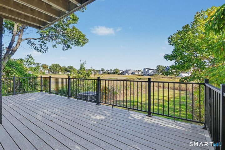 Property Photo:  25 Summer Place  CT 06460 