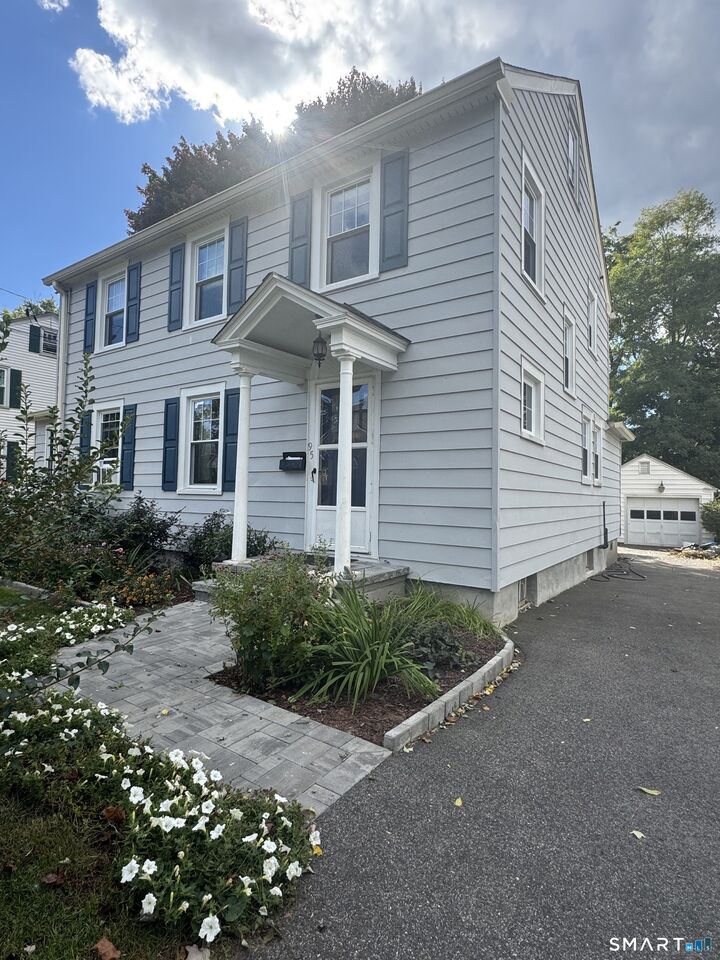 Property Photo: 95 Hunting Hill Avenue CT 06457
