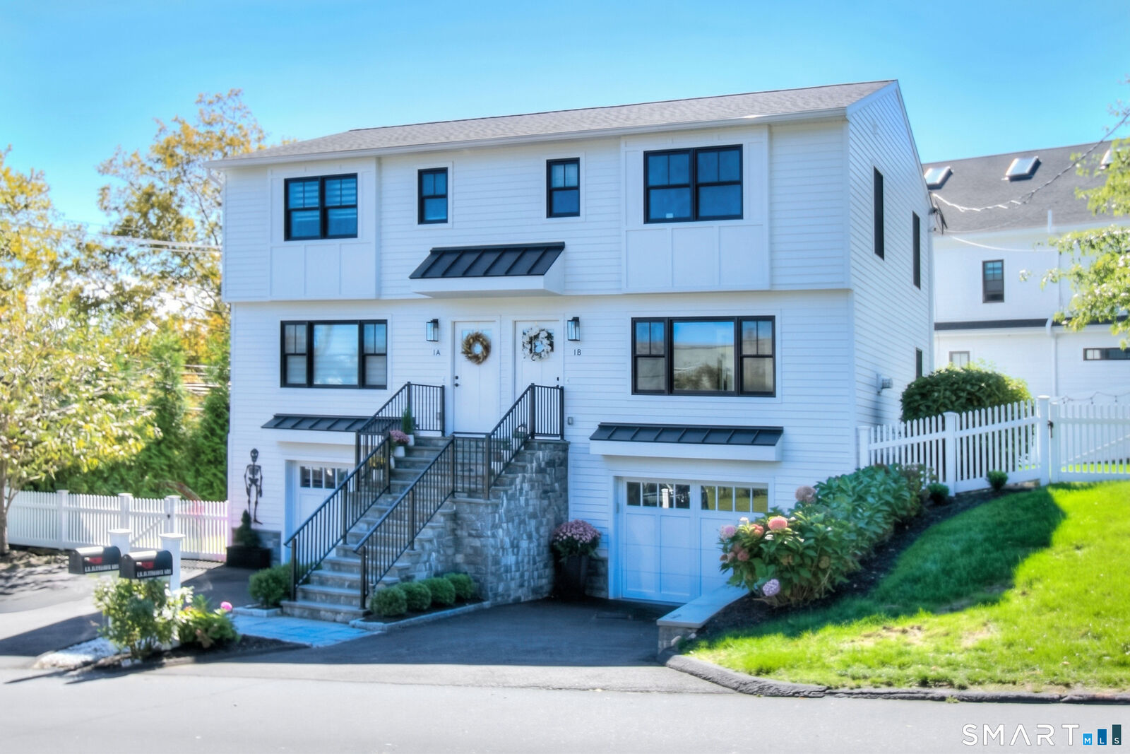 Property Photo:  1 Sunrise Road B  CT 06880 