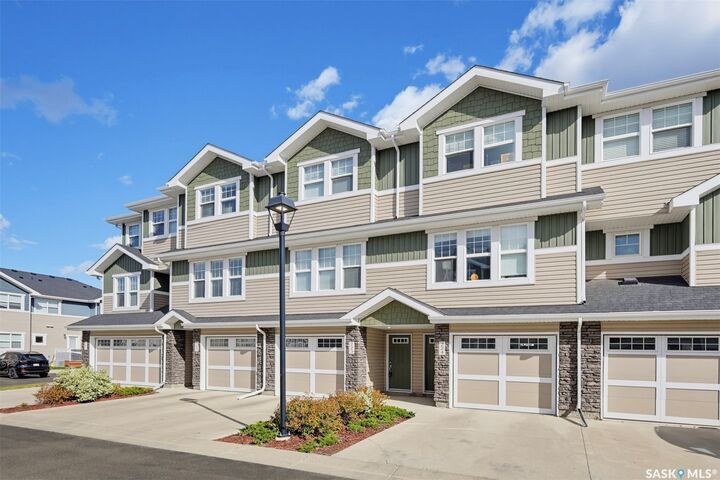 Property Photo: 1220 Pringle Way 223 SK S7T 0X5
