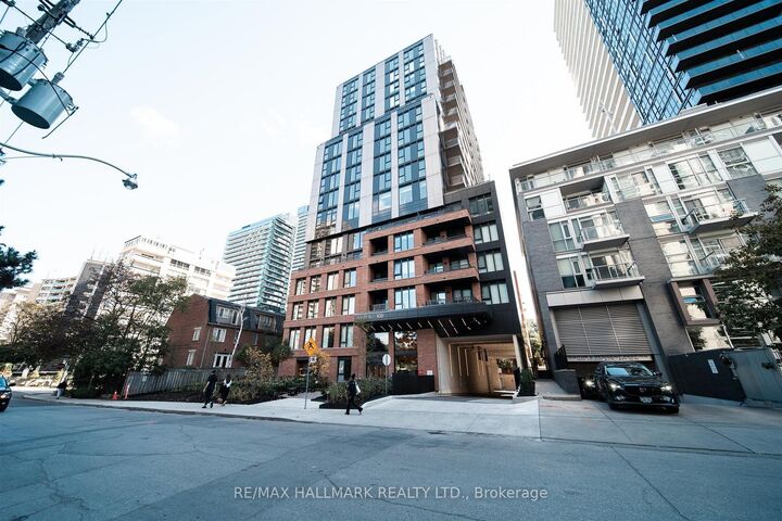 Property Photo:  109 Erskine Avenue 1109  ON M4P 0G8 