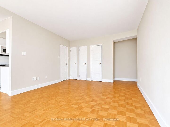 Property Photo:  55 Isabella Street 707  ON M4Y 1M8 