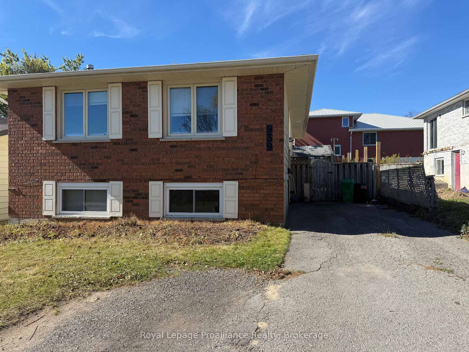 Property Photo:  939 Dainard Drive Lower Unit  ON K9K 2A7 