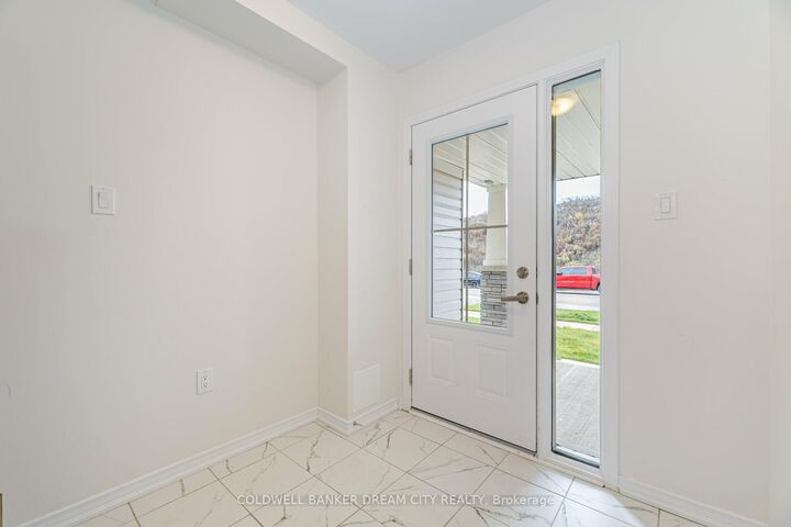 Property Photo:  227 Gillespie Drive  ON N3T 5L5 